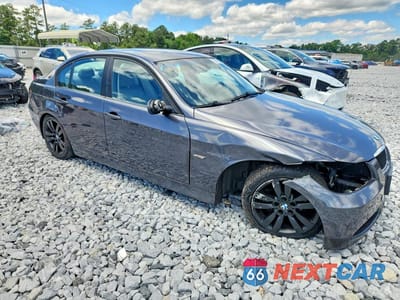 Czwarte zdjęcie samochodu z boku: 2006 BMW 325 I VIN:WBAVB13576KX66296 - miniatura