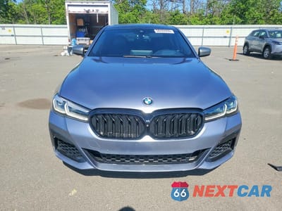 Piąte zdjęcie samochodu w środku: 2021 BMW M550XI VIN:WBA13BK0XMCG13736 - miniatura