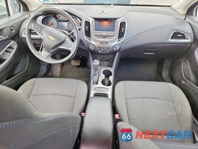 Zdjęcie 8 z 12 samochodu: 2017 CHEVROLET CRUZE LT VIN:1G1BE5SM9H7235340 - miniatura