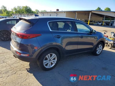 Trzecie zdjęcie samochodu z tyłu: 2019 KIA SPORTAGE LX VIN:KNDPMCAC3K7498797 - miniatura