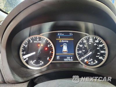 Zdjęcie 9 z 12 samochodu: 2019 NISSAN SENTRA S VIN:3N1AB7AP7KY216507 - miniatura