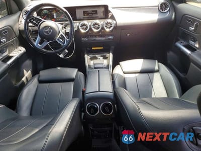 Zdjęcie 8 z 13 samochodu: 2022 MERCEDES-BENZ GLA 250 4MATIC VIN:W1N4N4HB8NJ343861 - miniatura