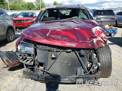 Piąte zdjęcie samochodu w środku: 2017 JEEP GRAND CHEROKEE LAREDO VIN:1C4RJFAG2HC802417 - miniatura