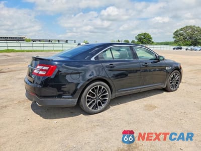 Trzecie zdjęcie samochodu z tyłu: 2017 FORD TAURUS LIMITED VIN:1FAHP2J89HG121858 - miniatura