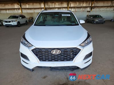 Piąte zdjęcie samochodu w środku: 2020 HYUNDAI TUCSON VALUE VIN:KM8J33A49LU214542 - miniatura