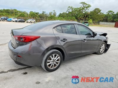 Trzecie zdjęcie samochodu z tyłu: 2017 MAZDA 3 SPORT VIN:3MZBN1U7XHM155362 - miniatura