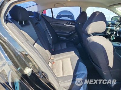 Zdjęcie 10 z 13 samochodu: 2017 NISSAN MAXIMA 3.5 S VIN:1N4AA6AP0HC432006 - miniatura