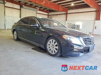 Czwarte zdjęcie samochodu z boku: 2015 MERCEDES-BENZ S 550 4MATIC VIN:WDDUG8FB3FA148981 - miniatura