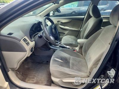 Zdjęcie 7 z 12 samochodu: 2010 TOYOTA COROLLA LE VIN:2T1BU4EE2AC298423 - miniatura