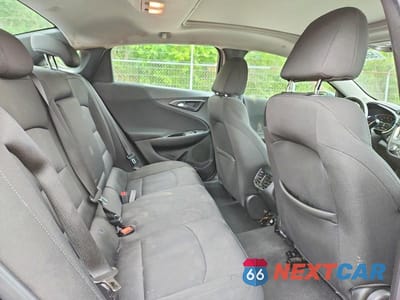 Zdjęcie 10 z 12 samochodu: 2018 CHEVROLET MALIBU LT VIN:1G1ZD5ST4JF250672 - miniatura