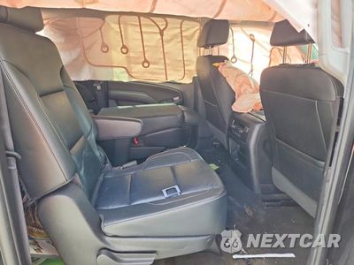 Zdjęcie 11 z 13 samochodu: 2017 CHEVROLET SUBURBAN C1500 LT VIN:1GNSCHKC8HR227358 - miniatura