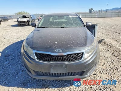 Piąte zdjęcie samochodu w środku: 2011 KIA OPTIMA LX VIN:KNAGM4A71B5167024 - miniatura