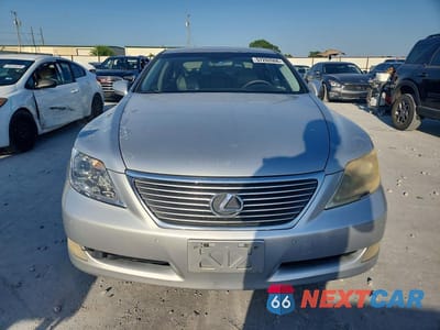 Piąte zdjęcie samochodu w środku: 2007 LEXUS LS 460L VIN:JTHGL46F775004504 - miniatura