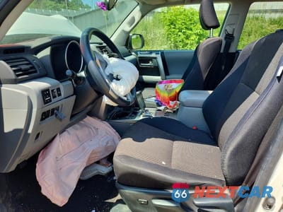 Zdjęcie 7 z 13 samochodu: 2011 TOYOTA 4RUNNER SR5 VIN:JTEBU5JR5B5056413 - miniatura