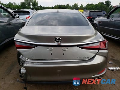 Zdjęcie 6 z 12 samochodu: 2019 LEXUS ES 350 VIN:58ABZ1B16KU038410 - miniatura