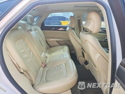 Zdjęcie 10 z 12 samochodu: 2015 LINCOLN MKZ HYBRID VIN:3LN6L2LU2FR618369 - miniatura