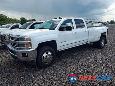 2015 CHEVROLET SILVERADO K3500 LTZ 1GC4K0E88FF520611 - główne zdjęcie licytacji z USA - miniatura