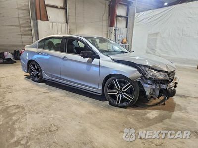 Czwarte zdjęcie samochodu z boku: 2017 HONDA ACCORD TOURING VIN:1HGCR3F99HA009586 - miniatura
