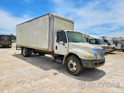 Czwarte zdjęcie samochodu z boku: 2002 INTERNATIONAL 4300 BOX TRUCK VIN:1HTMMAAM02H506612 - miniatura
