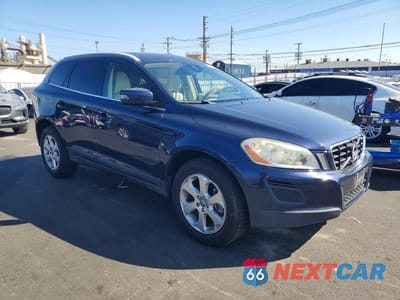 Czwarte zdjęcie samochodu z boku: 2012 VOLVO XC60 3.2 VIN:YV4940DL0C2311093 - miniatura