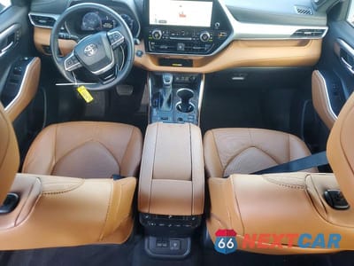 Zdjęcie 8 z 14 samochodu: 2023 TOYOTA HIGHLANDER PLATINUM VIN:5TDKDRAHXPS033374 - miniatura