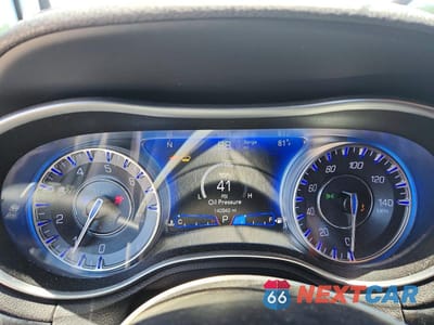 Zdjęcie 9 z 12 samochodu: 2021 CHRYSLER 300 S VIN:2C3CCABG0MH537509 - miniatura