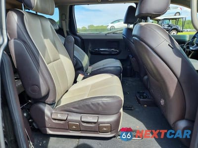 Zdjęcie 10 z 13 samochodu: 2016 KIA SEDONA SXL VIN:KNDME5C11G6173974 - miniatura