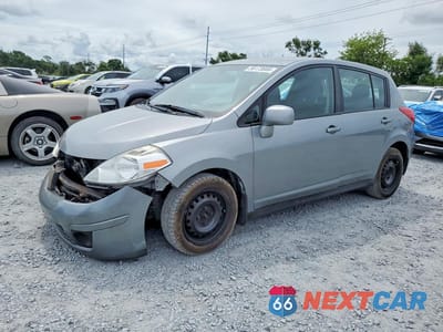 2011 NISSAN VERSA 1.8 S 3N1BC1CP5BL414060 - główne zdjęcie licytacji z USA - miniatura
