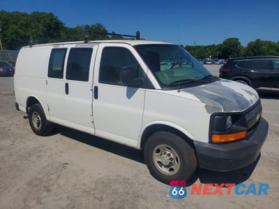Czwarte zdjęcie samochodu z boku: 2008 CHEVROLET EXPRESS G2500 VIN:1GCGG25C681190515 - miniatura