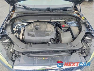 Zdjęcie 12 z 13 samochodu: 2019 VOLVO XC60 T5 VIN:LYV102RK0KB289777 - miniatura