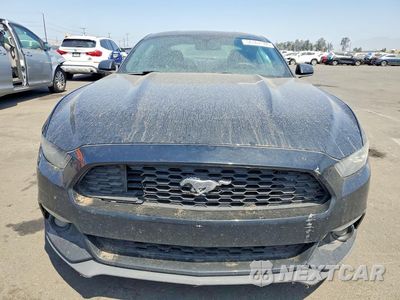 Piąte zdjęcie samochodu w środku: 2017 FORD MUSTANG VIN:1FA6P8TH9H5340256 - miniatura
