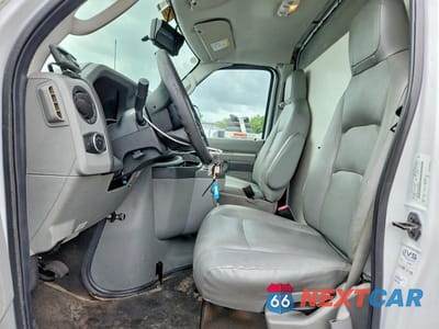 Zdjęcie 7 z 13 samochodu: 2023 FORD E350 REFRIGERATED BOX TRUCK VIN:1FDWE3FKXPDD09740 - miniatura