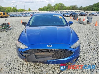 Piąte zdjęcie samochodu w środku: 2017 FORD FUSION SE VIN:3FA6P0H76HR319220 - miniatura