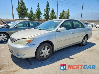 2002 TOYOTA CAMRY LE JTDBE32K320020966 - główne zdjęcie licytacji z USA - miniatura