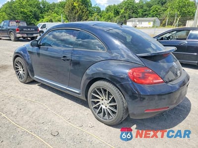 Drugie zdjęcie samochodu z przodu: 2013 VOLKSWAGEN BEETLE TURBO VIN:3VWVA7ATXDM646506 - miniatura