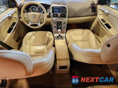 Zdjęcie 8 z 14 samochodu: 2013 VOLVO XC60 T6 VIN:YV4902DZ6D2428481 - miniatura