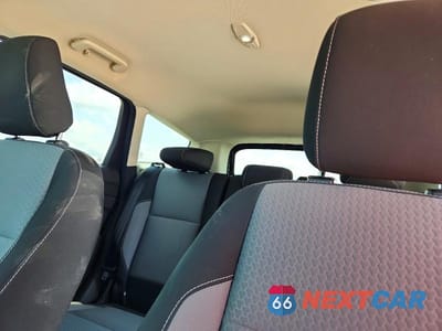 Zdjęcie 10 z 13 samochodu: 2019 FORD ESCAPE SE VIN:1FMCU0GD7KUB62466 - miniatura