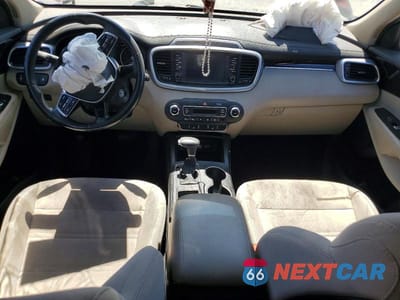 Zdjęcie 8 z 14 samochodu: 2020 KIA SORENTO LX VIN:5XYPG4A36LG638648 - miniatura