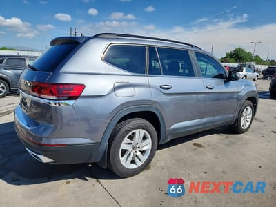 Trzecie zdjęcie samochodu z tyłu: 2021 VOLKSWAGEN ATLAS S VIN:1V2GP2CA2MC600323 - miniatura
