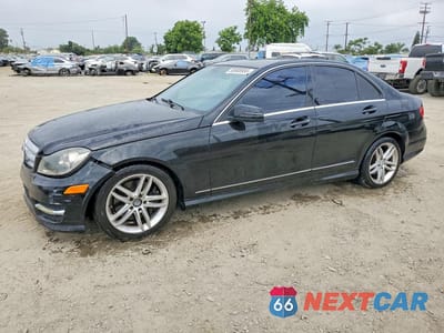2013 MERCEDES-BENZ C 300 4MATIC WDDGF8AB1DR251774 - główne zdjęcie licytacji z USA - miniatura