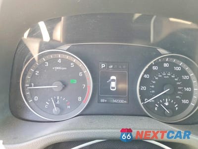 Zdjęcie 9 z 12 samochodu: 2018 HYUNDAI ELANTRA SEL VIN:5NPD84LF7JH324553 - miniatura