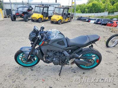 Trzecie zdjęcie samochodu z tyłu: 2022 YAMAHA MT09 VIN:JYARN71E4NA003041 - miniatura