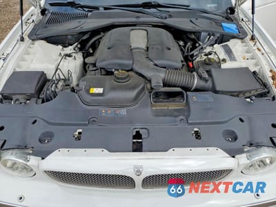 Zdjęcie 11 z 13 samochodu: 2006 JAGUAR XJR VIN:SAJWA73C96TH03632 - miniatura