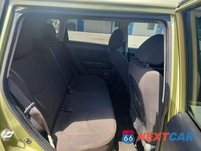 Zdjęcie 10 z 12 samochodu: 2012 KIA SOUL BASE VIN:KNDJT2A57C7471186 - miniatura
