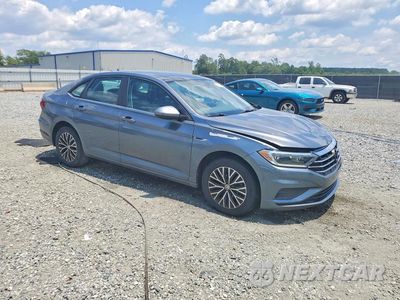 Czwarte zdjęcie samochodu z boku: 2019 VOLKSWAGEN JETTA SEL VIN:3VWE57BU7KM079681 - miniatura