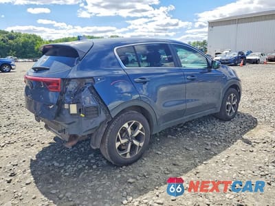 Trzecie zdjęcie samochodu z tyłu: 2021 KIA SPORTAGE LX VIN:KNDPMCAC9M7881453 - miniatura