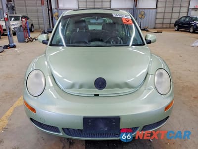 Piąte zdjęcie samochodu w środku: 2006 VOLKSWAGEN NEW BEETLE 2.5L OPTION PACKAGE 1 VIN:3VWRW31C76M411320 - miniatura