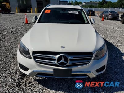 Piąte zdjęcie samochodu w środku: 2016 MERCEDES-BENZ GLC 300 4MATIC VIN:WDC0G4KB5GF022790 - miniatura