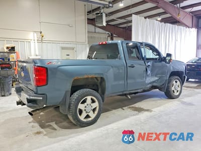 Trzecie zdjęcie samochodu z tyłu: 2015 CHEVROLET SILVERADO K2500 HEAVY DUTY LT VIN:1GC2KVEG9FZ108160 - miniatura