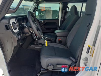 Zdjęcie 7 z 13 samochodu: 2025 JEEP GLADIATOR SPORT VIN:1C6PJTAG5SL523001 - miniatura